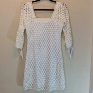 Solitaire Off-white Lace Lined Dress 3/4 Sleeves